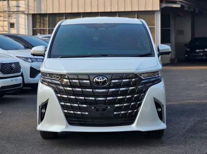 TOYOTA NEW ALPHARD